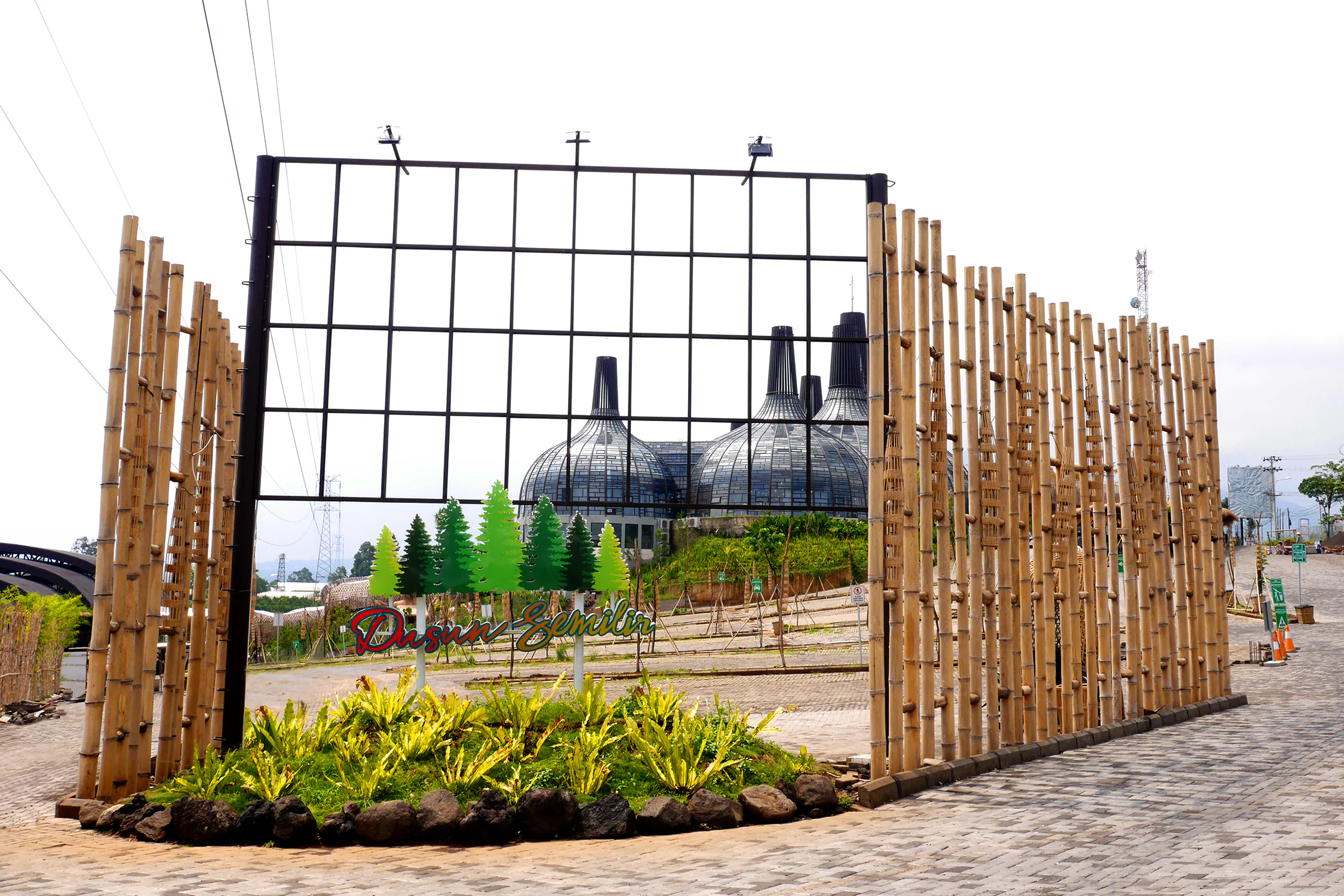 Proyek Dusun Semilir